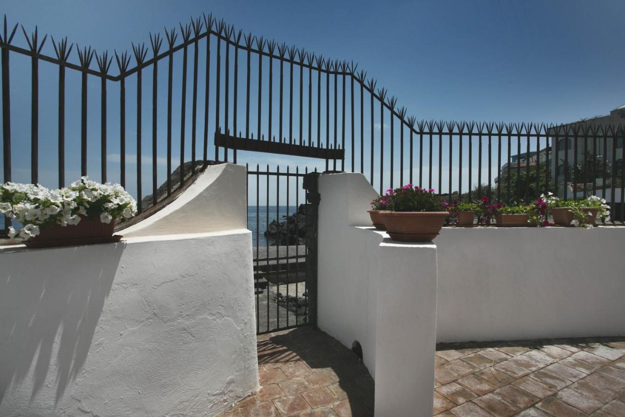 villa del sole Acireale Exterior foto