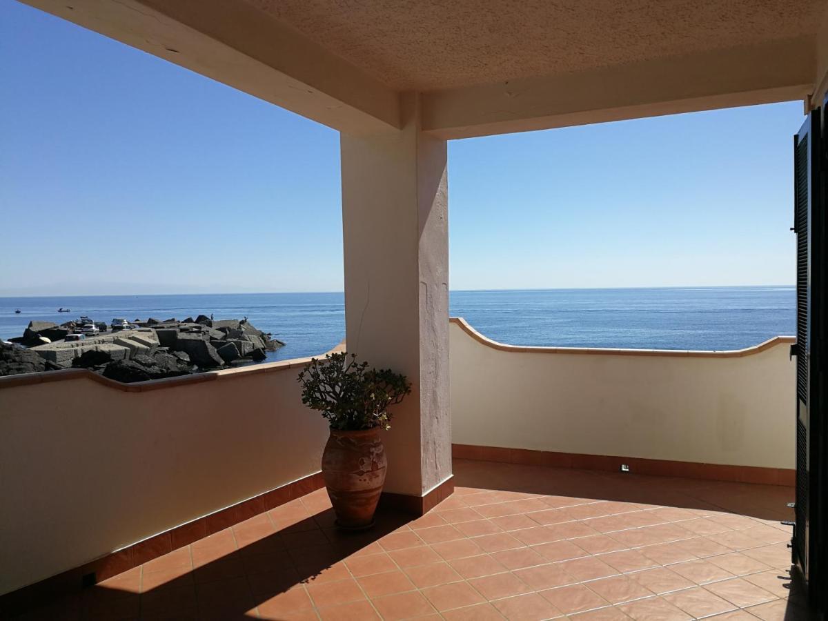 villa del sole Acireale Exterior foto