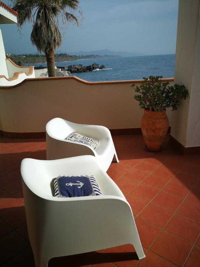 villa del sole Acireale Exterior foto